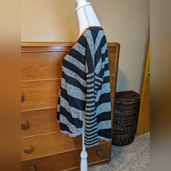 EXPRESS Softy OVERSIZED Striped Cotton Sweater Sz S - Picture 3 of 12